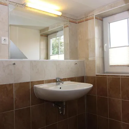 Apartment In Kuehlungsborn Near The Beach, Cleaning Included Ferienhaus *
