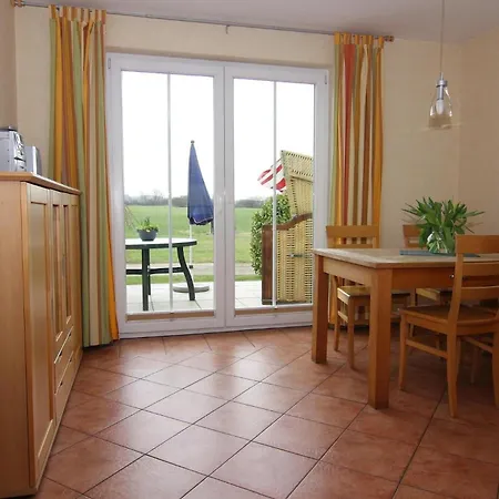 Apartment In Kuehlungsborn Near The Beach, Cleaning Included Ferienhaus Ostseebad Kühlungsborn